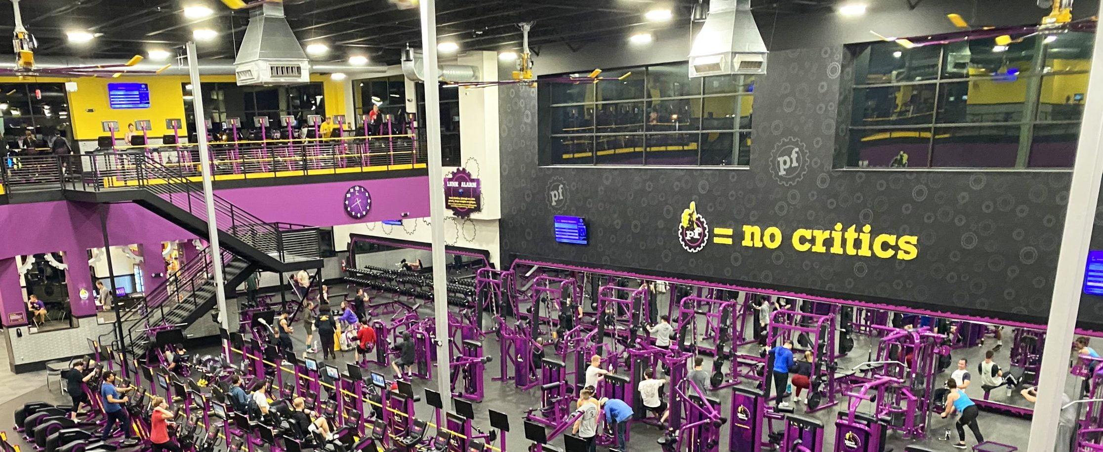 93 Days How much do planet fitness franchises make 